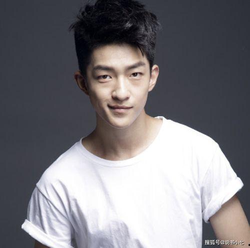 娱乐圈里的人吃瓜是谁啊,揭秘那些热衷于八卦的明星们